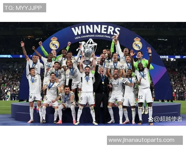 曼联与皇马经典欧冠对决回顾揭示足球历史的辉煌瞬间