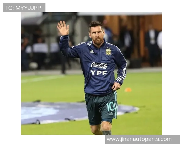 足坛巨星纷纷亮相 新一代球王争霸赛精彩回顾