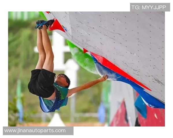 广州攀岩队创历史新高攀岩状态排名引发广泛关注与赞誉 广州攀岩队创历史新高攀岩状态排名引发广泛关注与赞誉