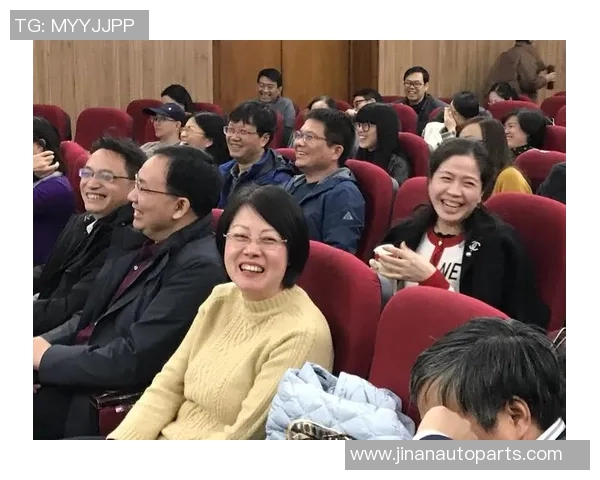 上海羽毛球队意识争议引发热议球员表现与团队精神的深度探讨 上海羽毛球队意识争议引发热议球员表现与团队精神的深度探讨